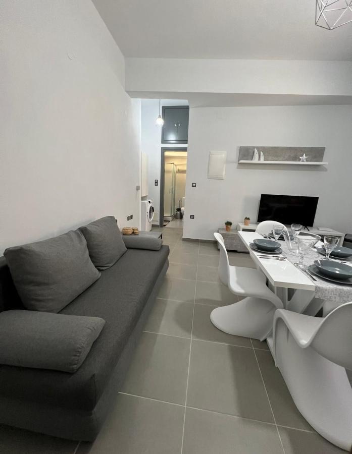 Thania'S House ,4 Minutes From The Center Of Hermoulis エルムポリ エクステリア 写真